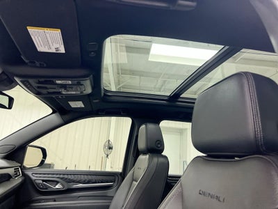 2023 GMC Yukon XL Denali