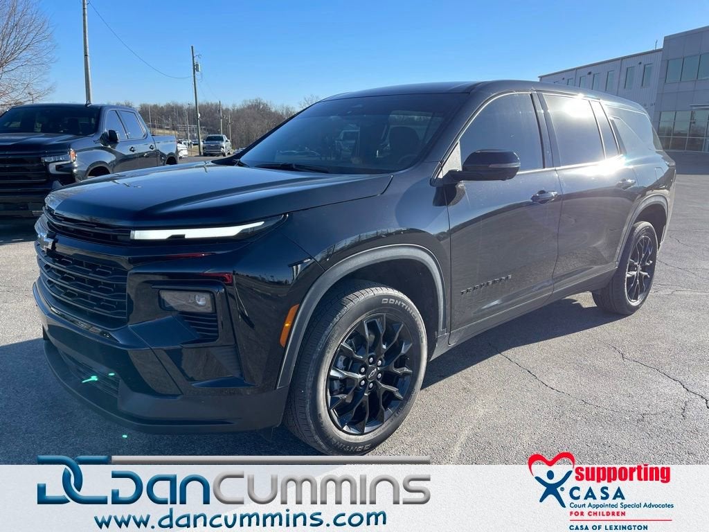 2024 Chevrolet Traverse LS