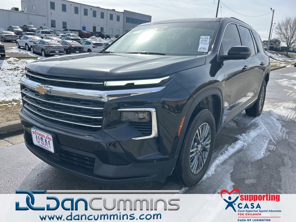 2024 Chevrolet Traverse LT