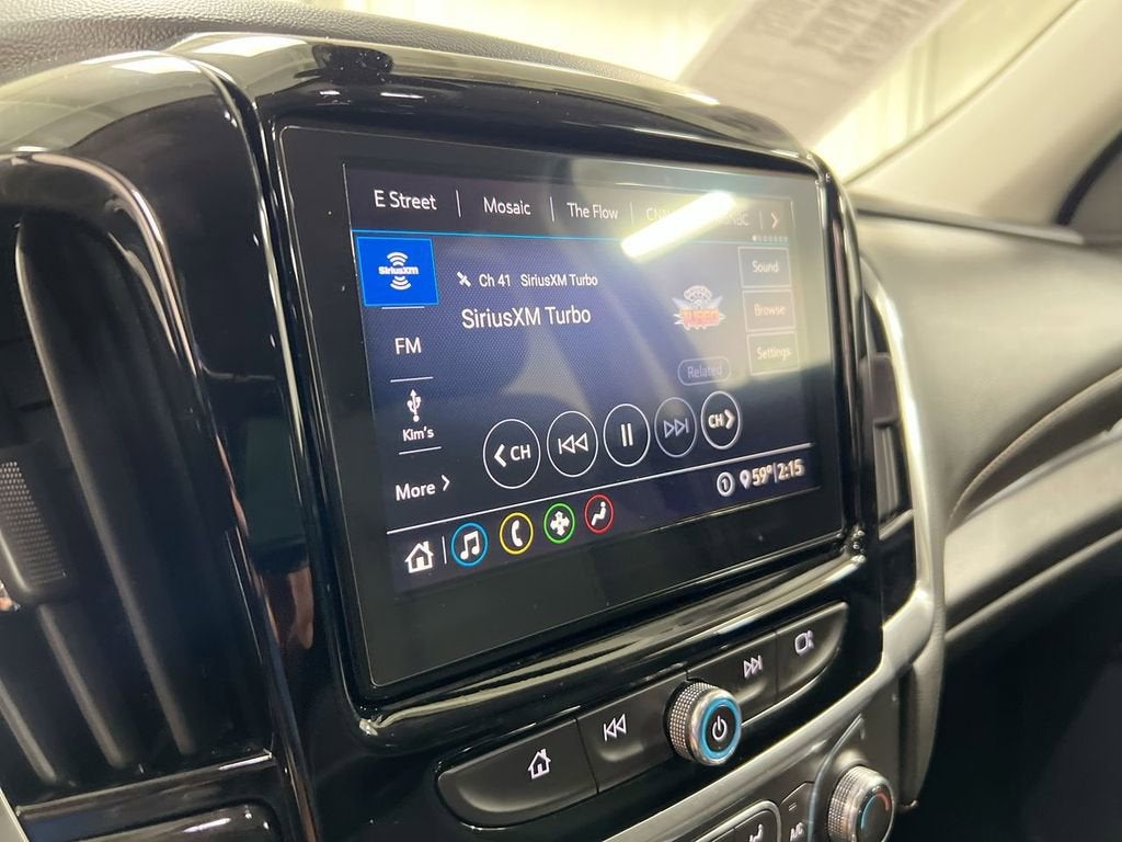2021 Chevrolet Traverse LT Cloth