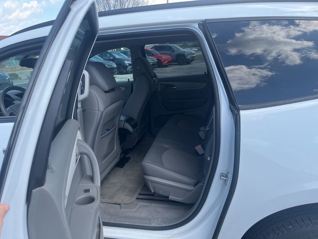 2017 Chevrolet Traverse LS