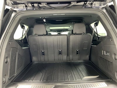 2025 Chevrolet Suburban RST