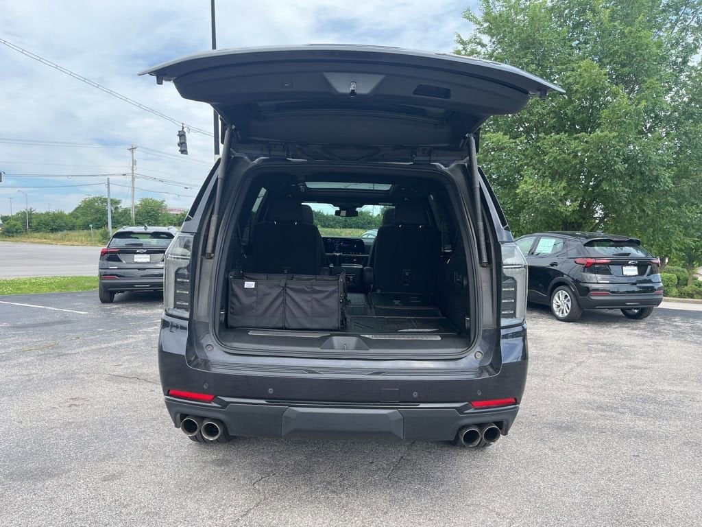 2025 Chevrolet Tahoe RST