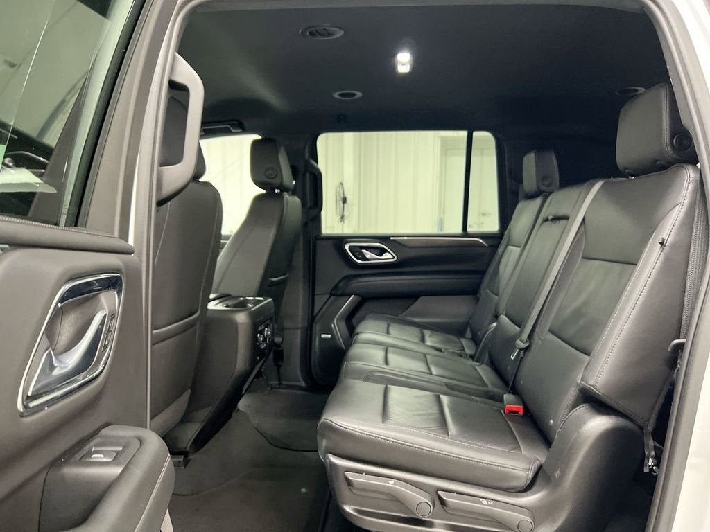 2024 Chevrolet Suburban LT