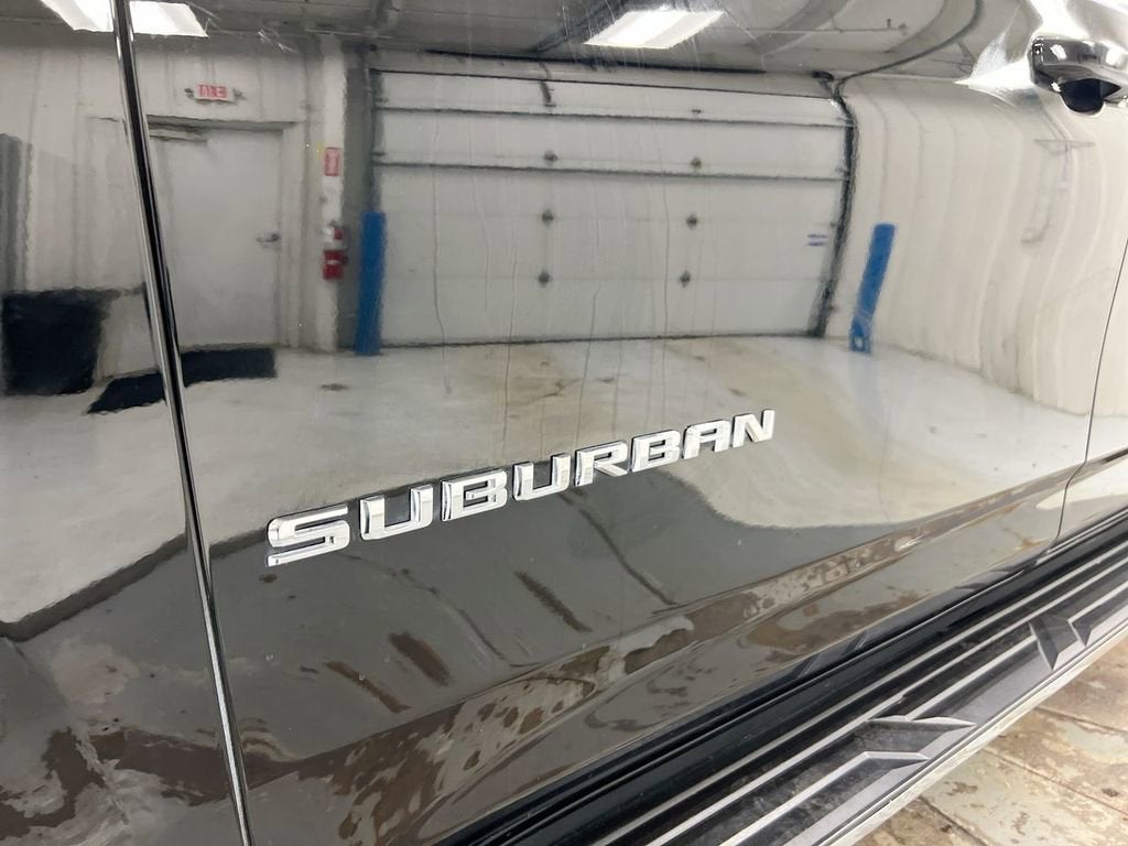 2024 Chevrolet Suburban LT