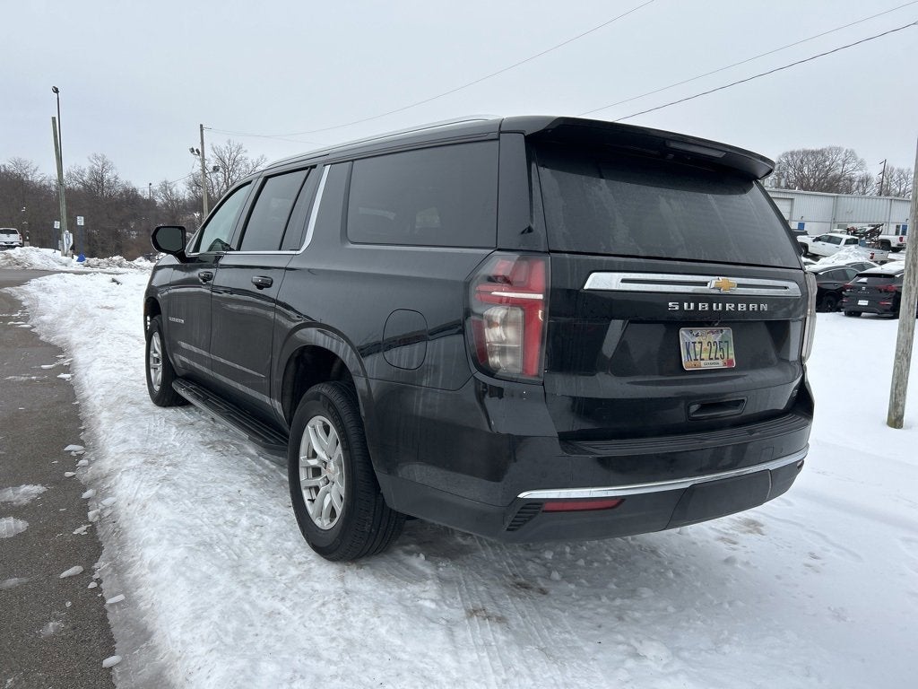 2024 Chevrolet Suburban LT
