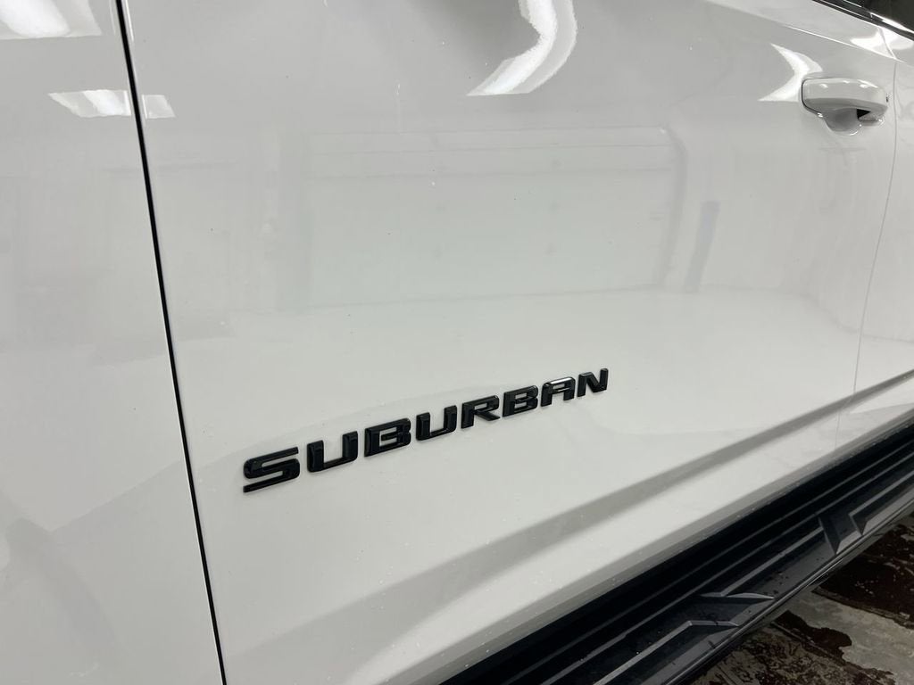 2023 Chevrolet Suburban RST
