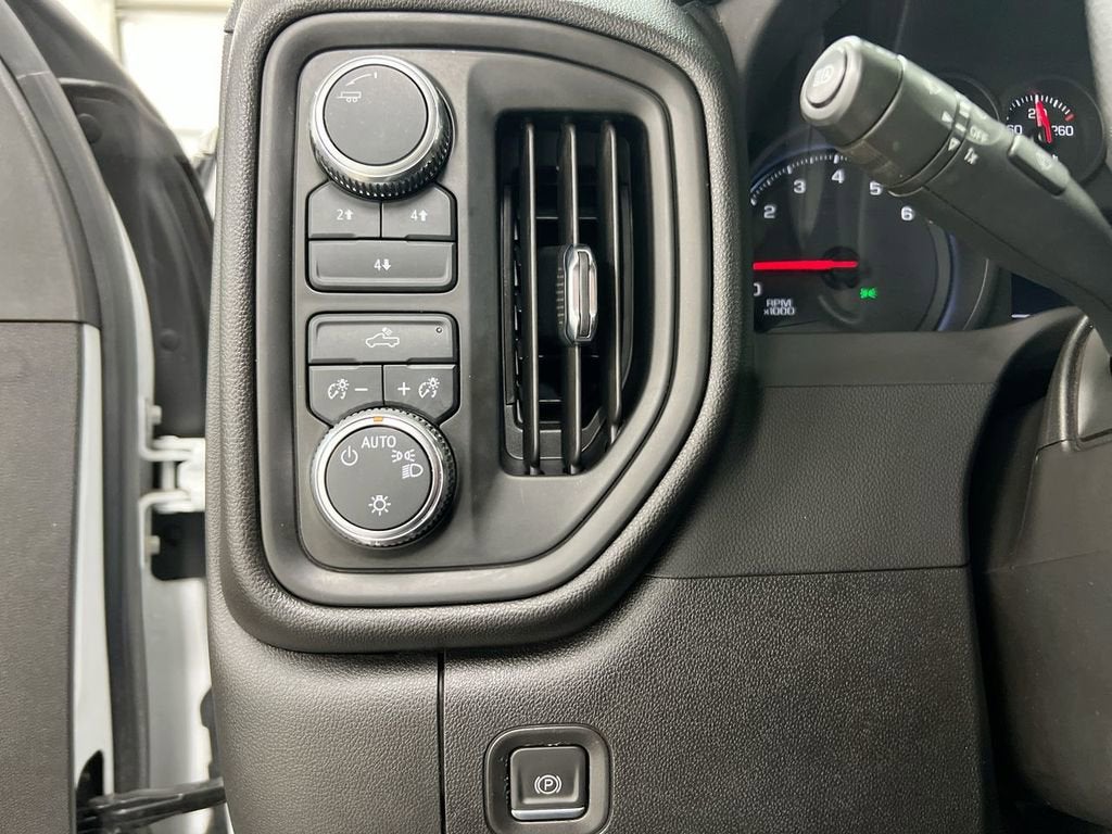 2024 GMC Sierra 2500 HD Pro