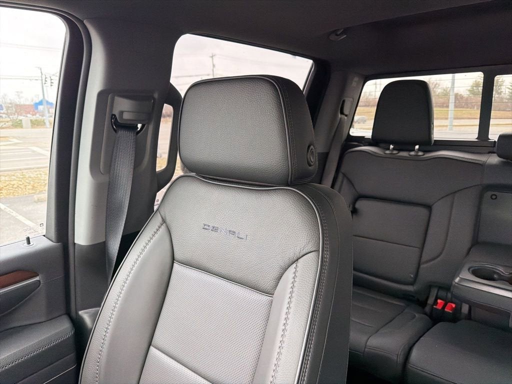 2025 GMC Sierra 2500 HD Denali