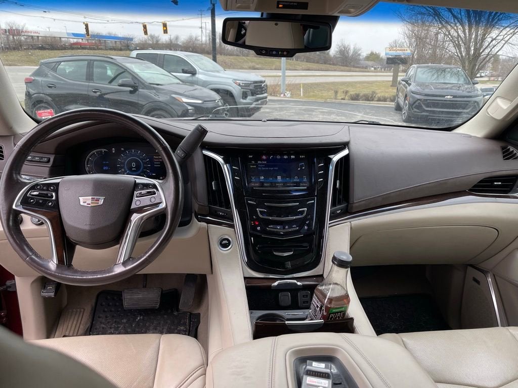 2016 Cadillac Escalade Luxury Collection