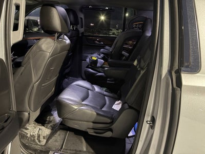 2017 Cadillac Escalade ESV Luxury