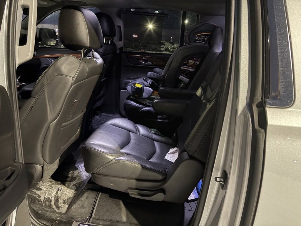 2017 Cadillac Escalade ESV Luxury