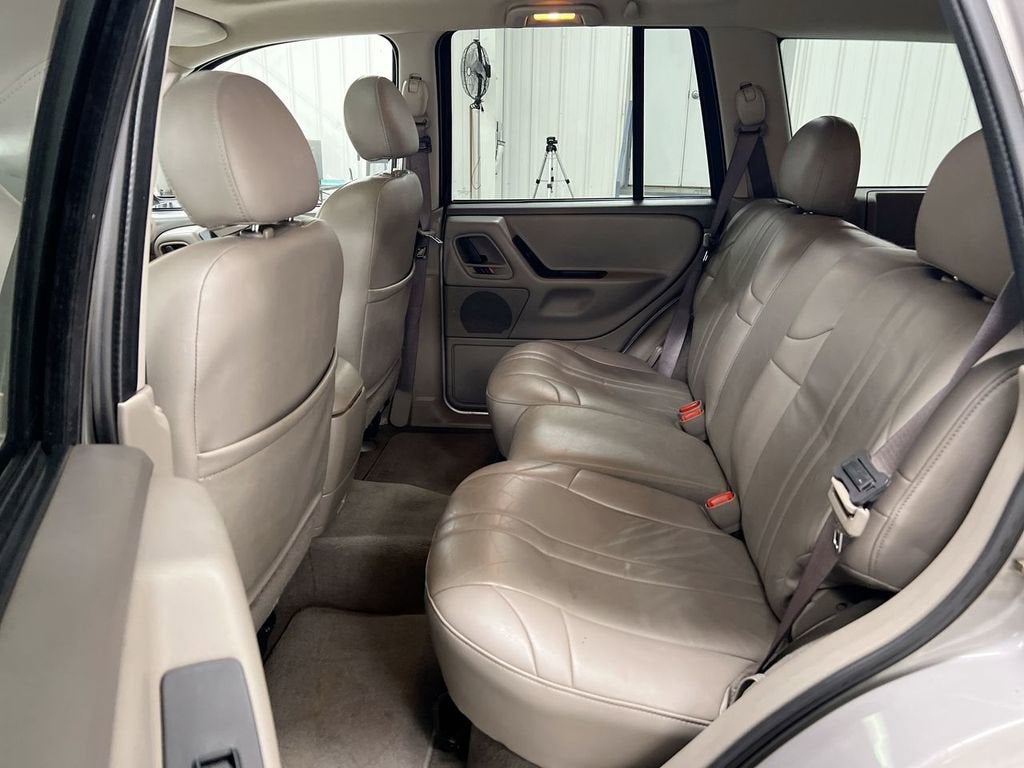 2002 Jeep Grand Cherokee Sport