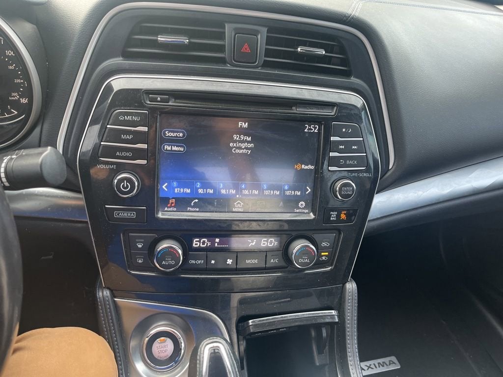 2017 Nissan Maxima SR