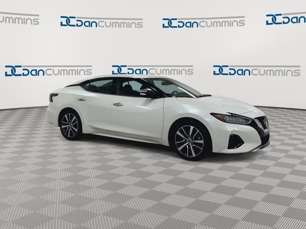 2023 Nissan Maxima SV