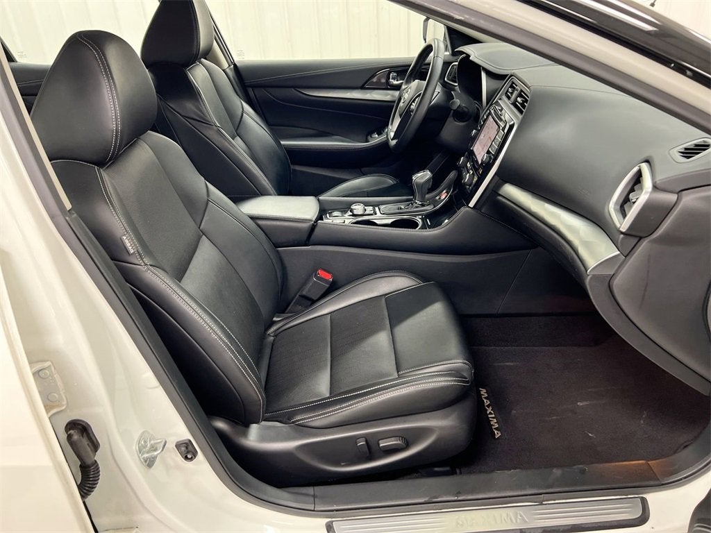 2023 Nissan Maxima SV