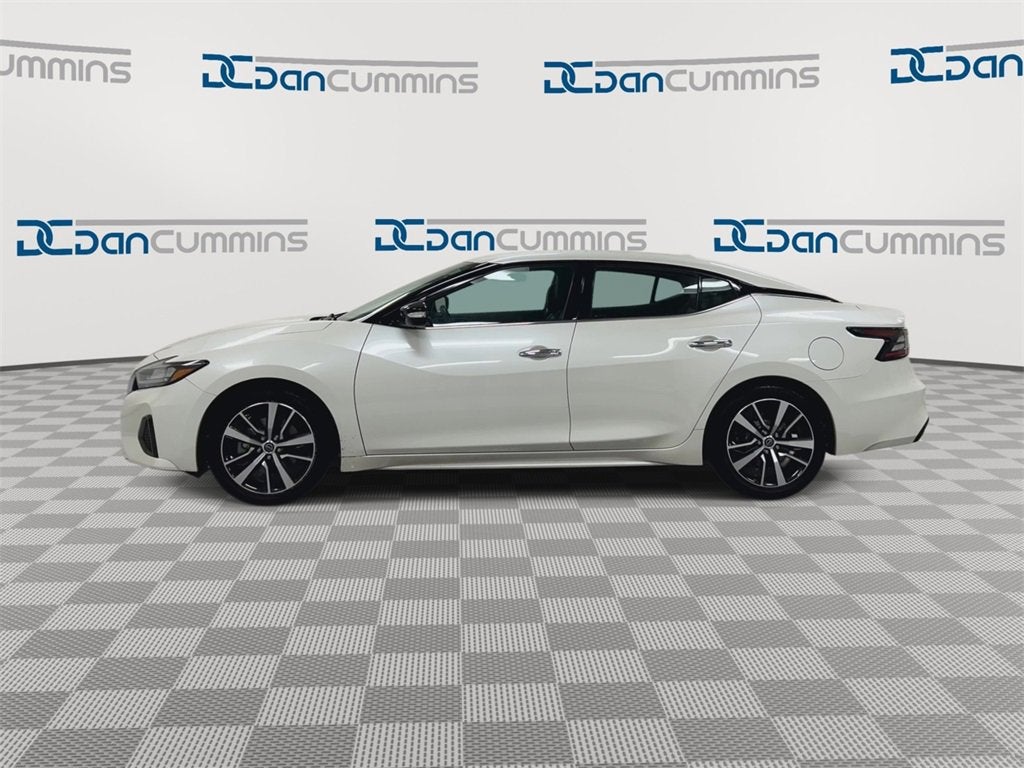 2023 Nissan Maxima SV