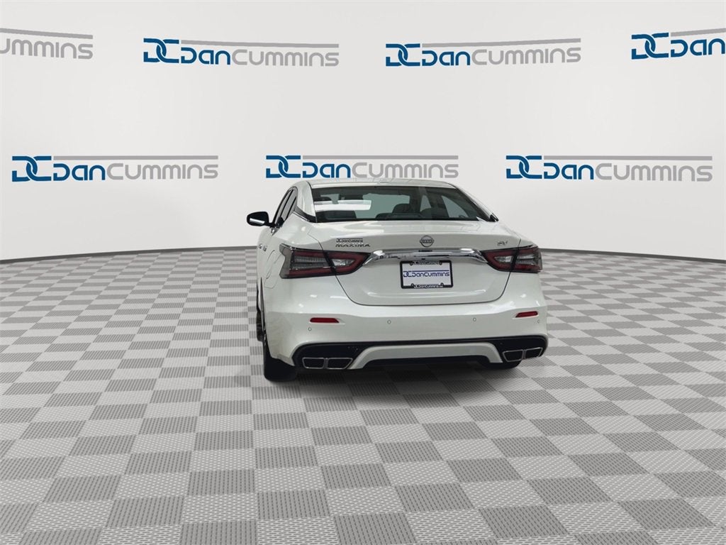 2023 Nissan Maxima SV