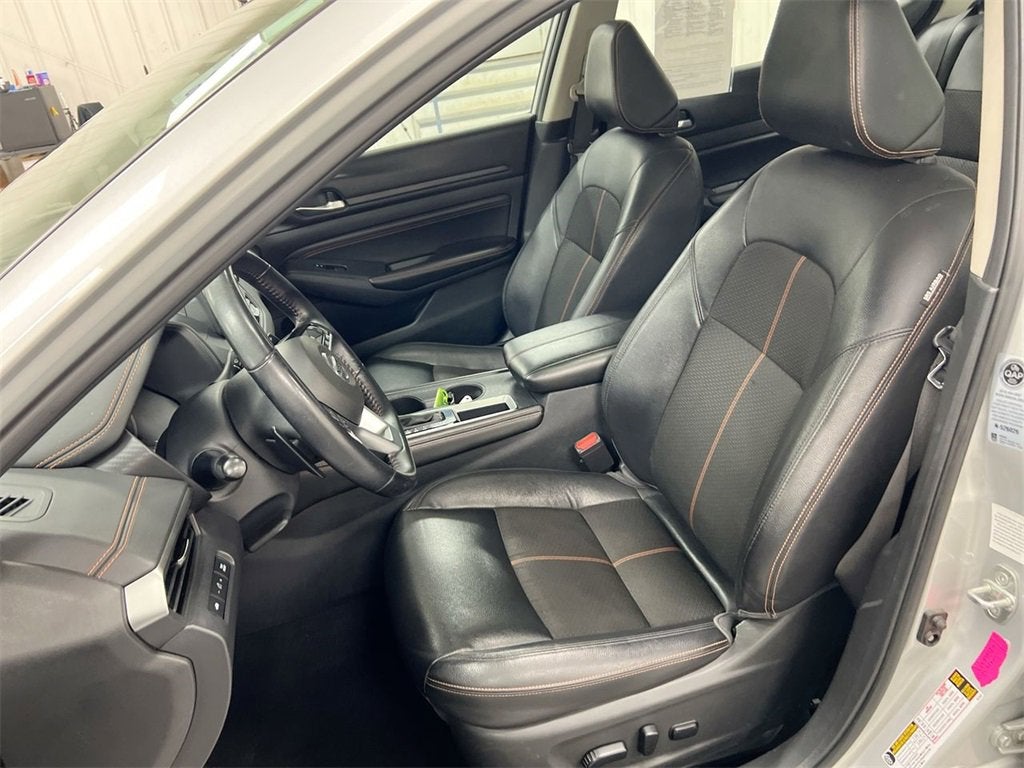 2020 Nissan Altima 2.0 SR