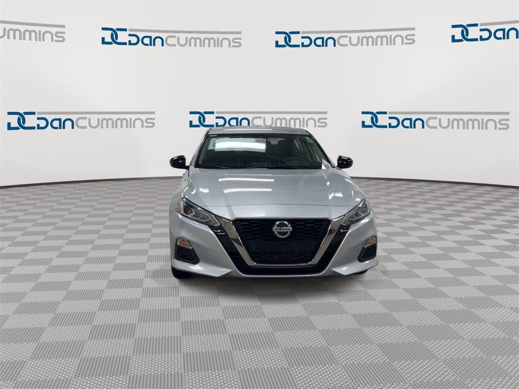 2020 Nissan Altima 2.0 SR