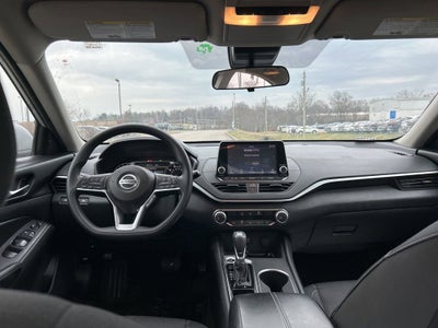 2022 Nissan Altima 2.5 SV
