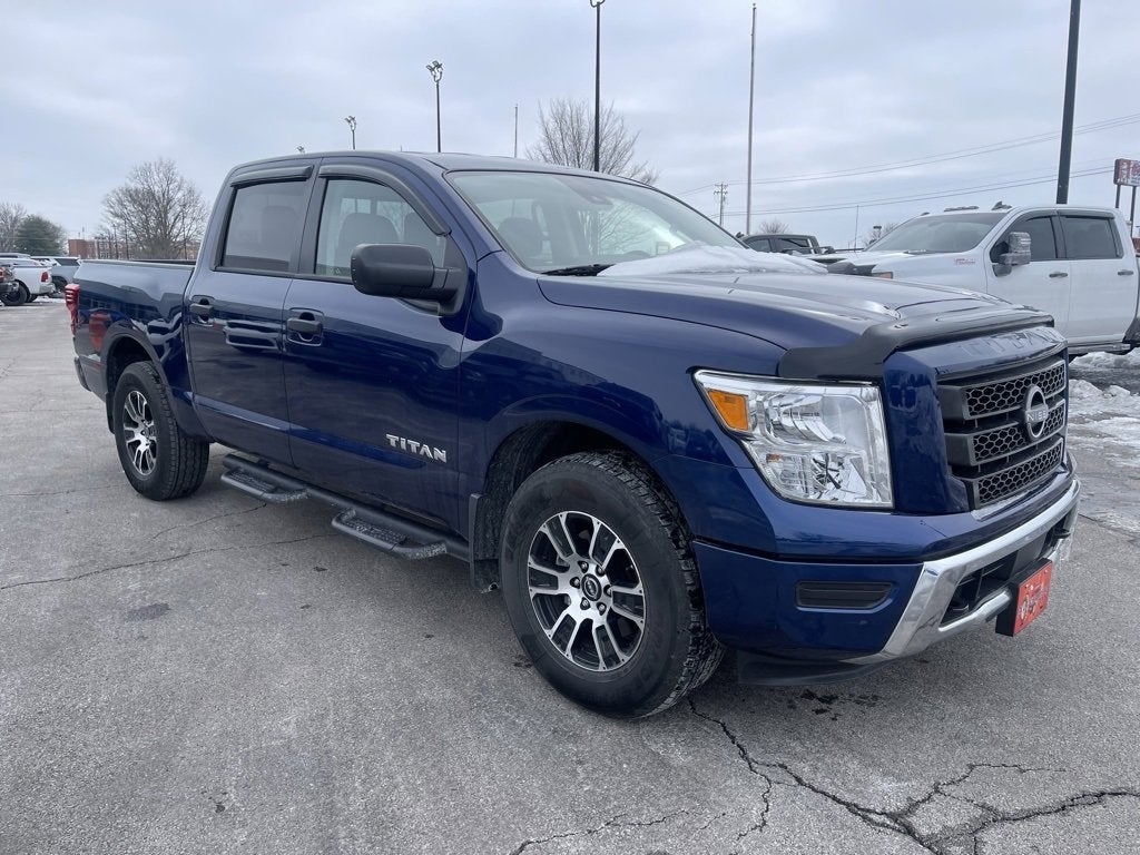 2024 Nissan Titan SV
