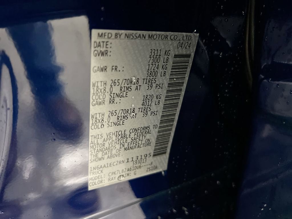 2024 Nissan Titan SV