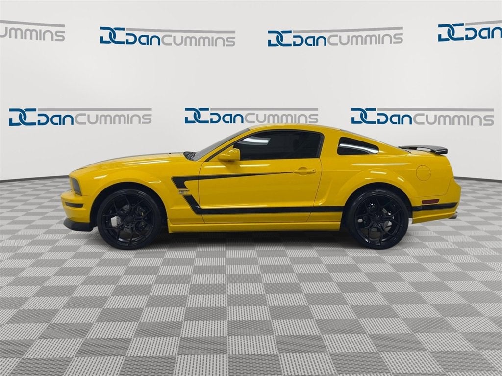2005 Ford Mustang GT Deluxe