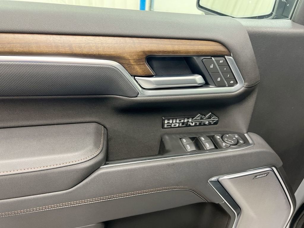 2025 Chevrolet Silverado 1500 High Country