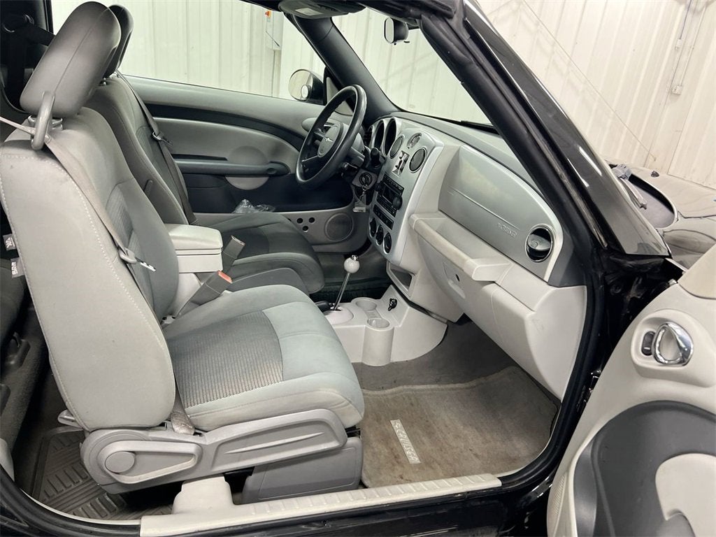 2008 Chrysler PT Cruiser Base