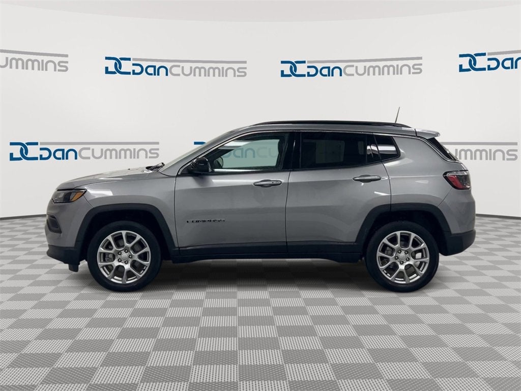 2023 Jeep Compass Latitude Lux