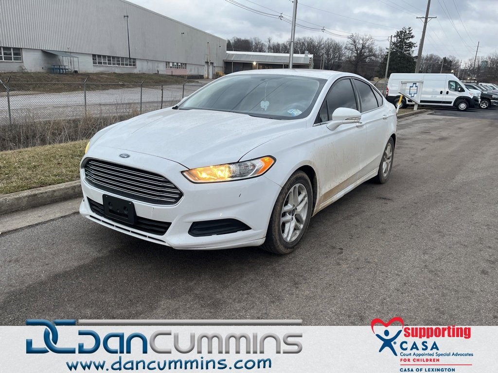 2016 Ford Fusion SE