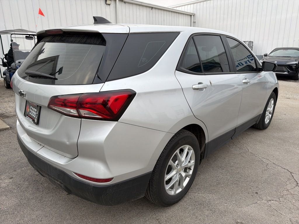 2022 Chevrolet Equinox LS