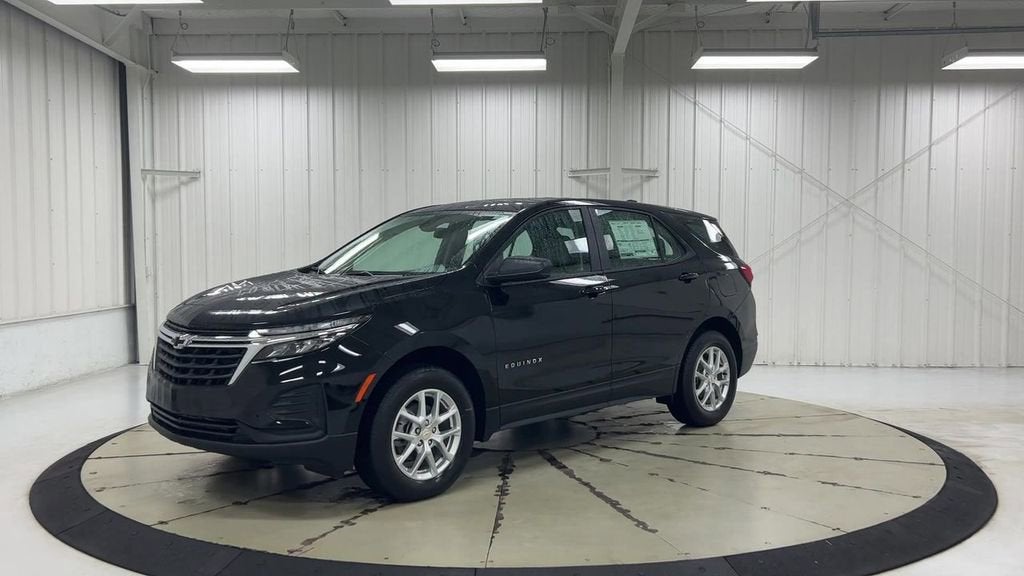 2023 Chevrolet Equinox LS