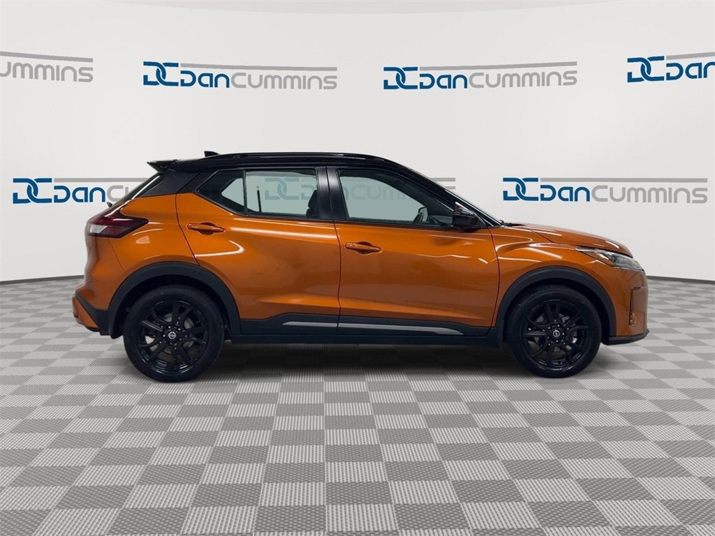 2021 Nissan Kicks SR