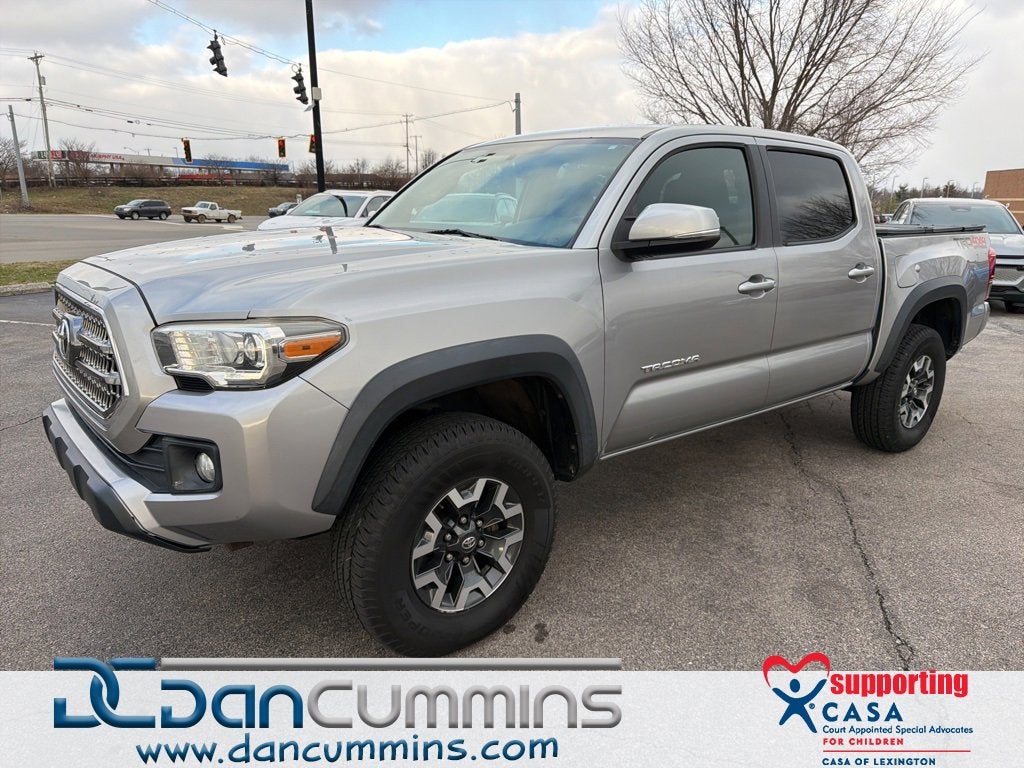 2016 Toyota Tacoma SR