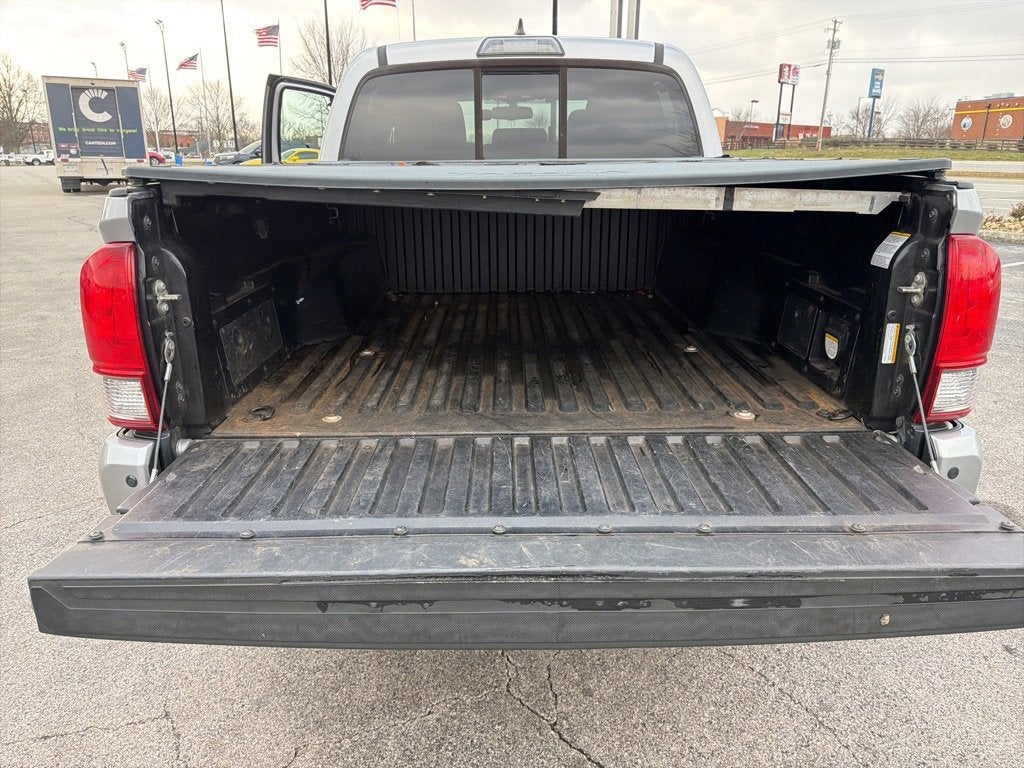 2016 Toyota Tacoma SR