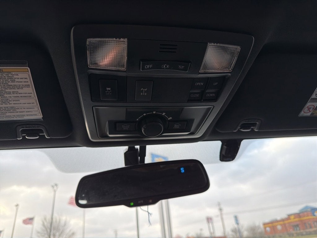 2016 Toyota Tacoma SR