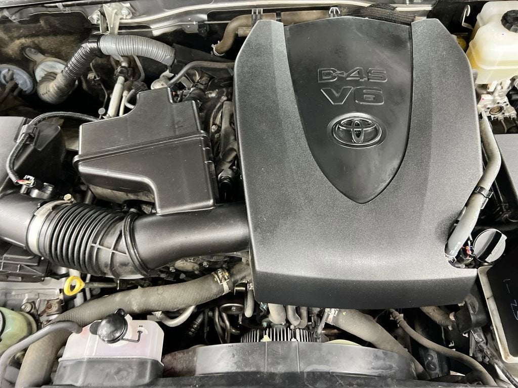 2016 Toyota Tacoma SR