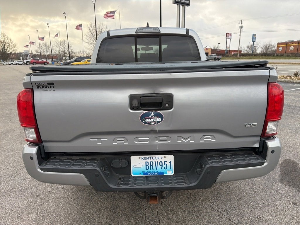 2016 Toyota Tacoma SR