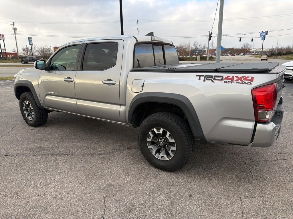 2016 Toyota Tacoma SR