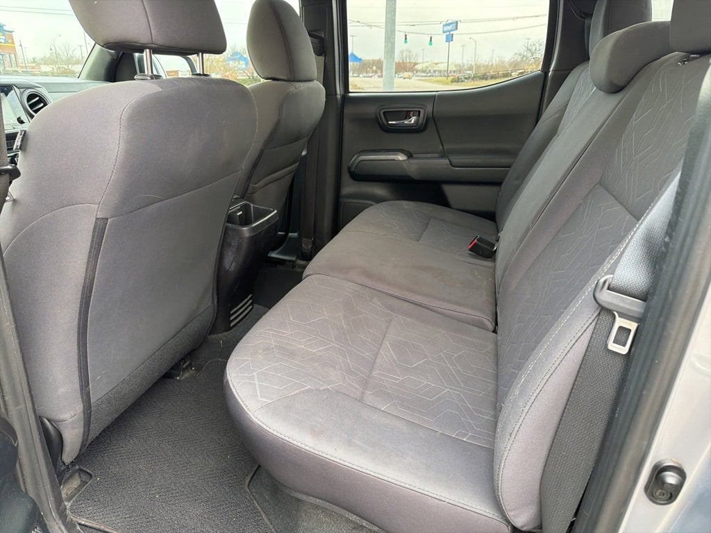 2016 Toyota Tacoma SR