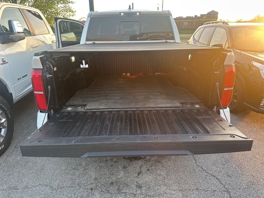 2024 Toyota Tacoma 4WD SR5