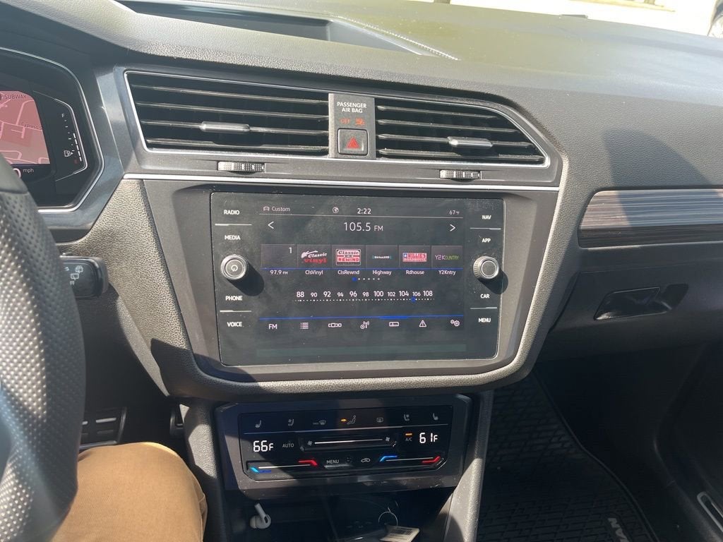 2022 Volkswagen Tiguan SEL R-Line