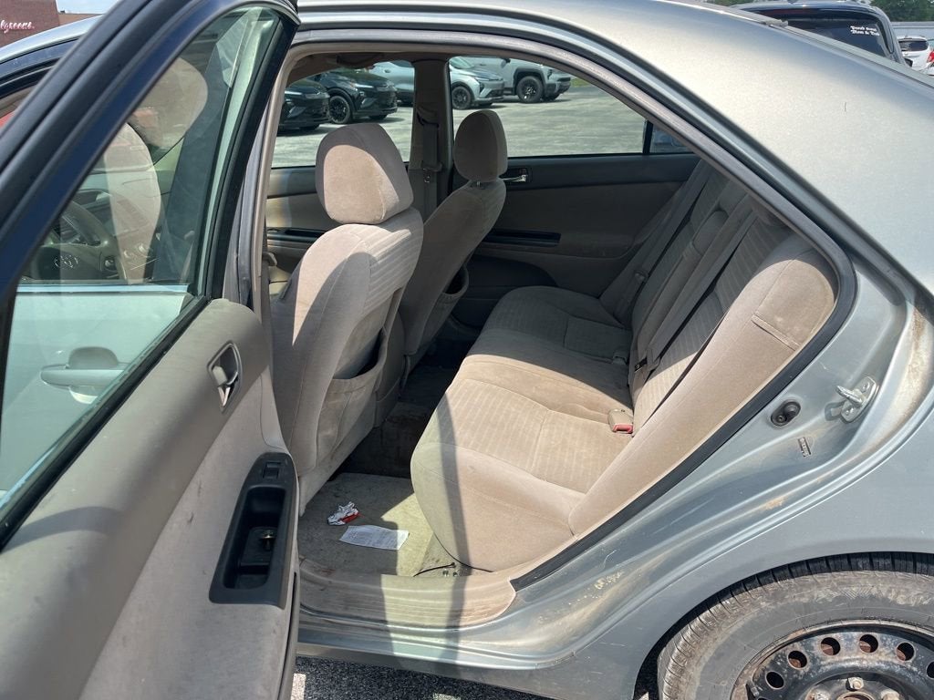 2005 Toyota Camry LE