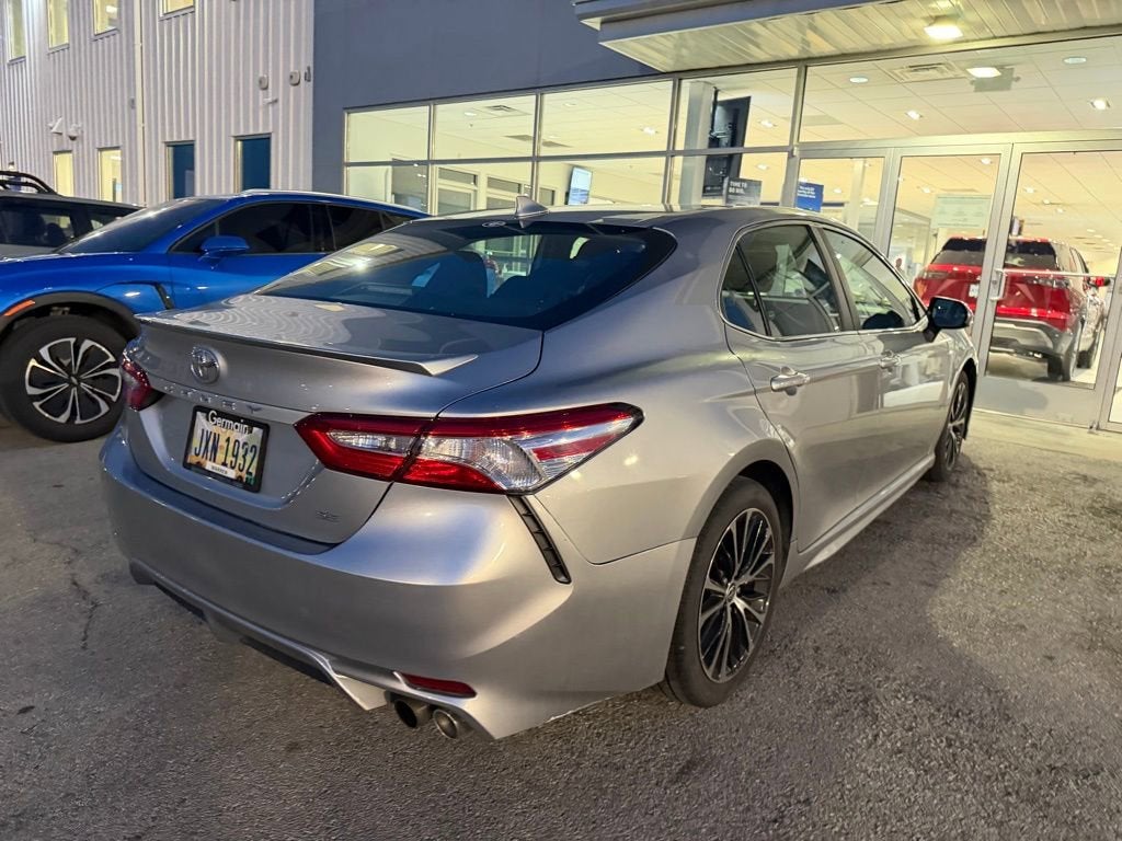 2020 Toyota Camry SE