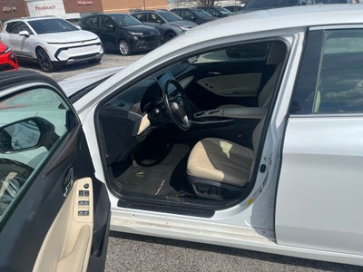 2020 Toyota Avalon XLE