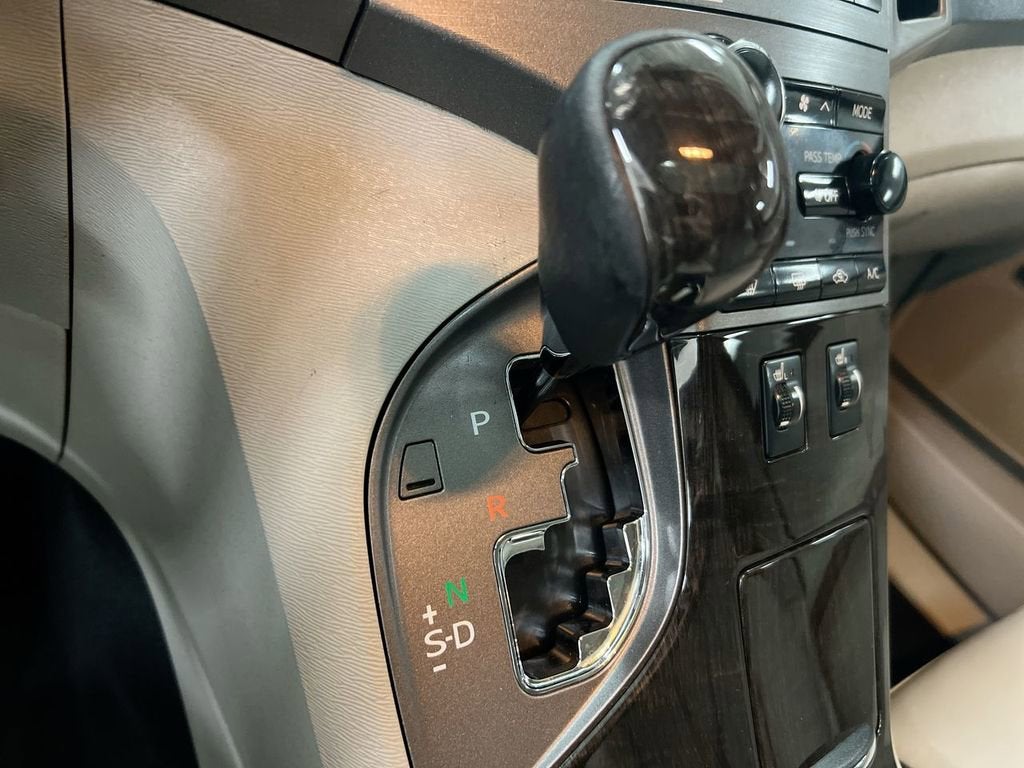 2013 Toyota Venza LE