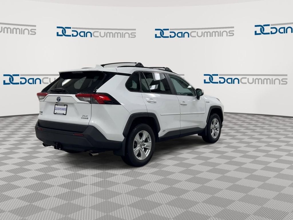 2021 Toyota RAV4 Hybrid XLE
