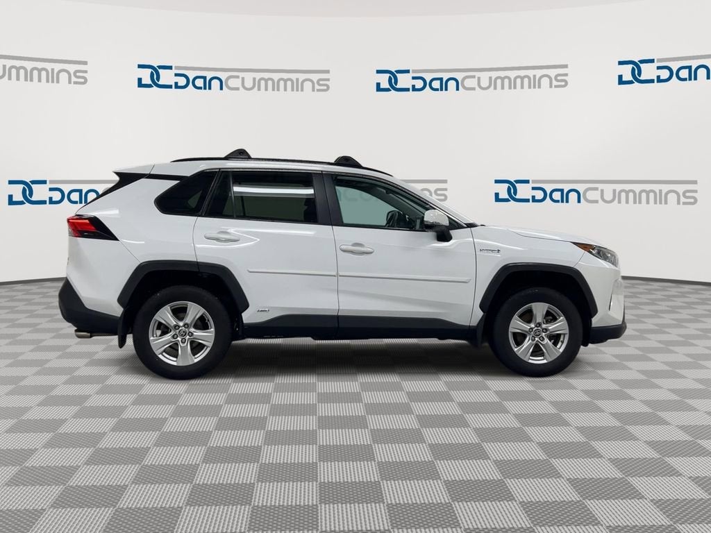 2021 Toyota RAV4 Hybrid XLE